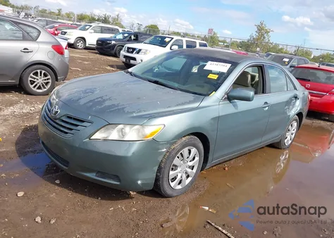 2007 Toyota Camry Le V6 z USA, uszkodzony, nr VIN 4T1BK46K77U509925